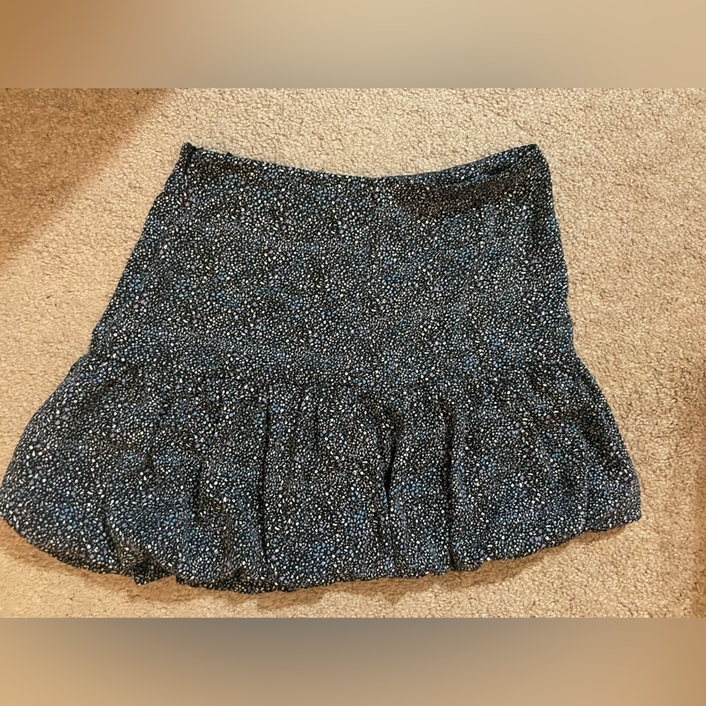 Forever 21 ditsy floral ruffled mini‎ skirt size small